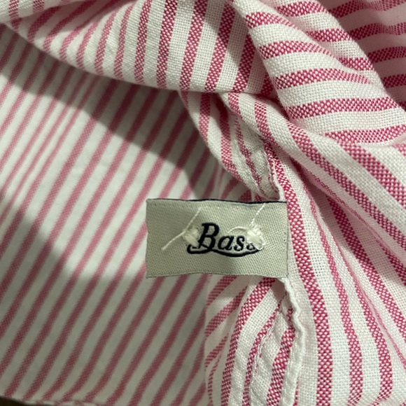 G.H BASS and company button down woman’s  shirt. - Picture 8 of 9